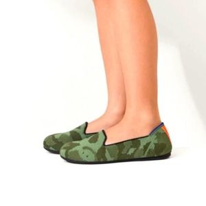 Rothys camouflage green size k4 kids  flat loafer